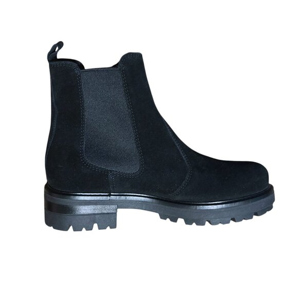 La Canadienne Womens Black Suede Chelsea Boots With Lug Sole Size 7 NWOB - Picture 3 of 9